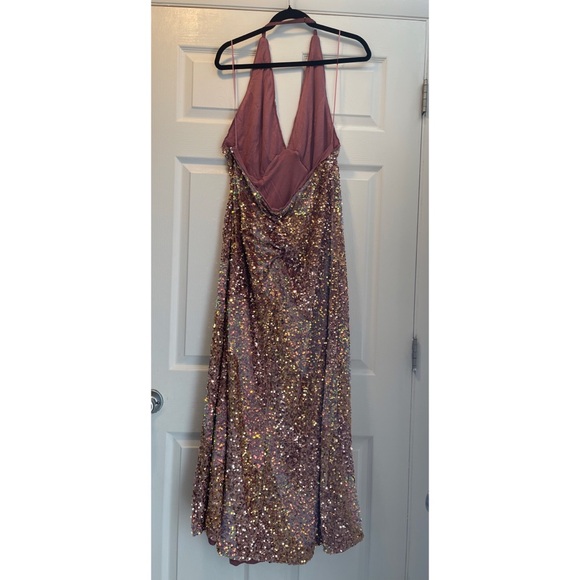 Free People Glitter & Gold Midi Dress
Size L - Picture 10 of 10